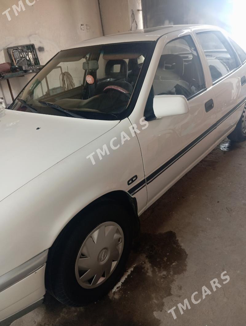 Opel Vectra 1989 - 28 000 TMT - Мары - img 4