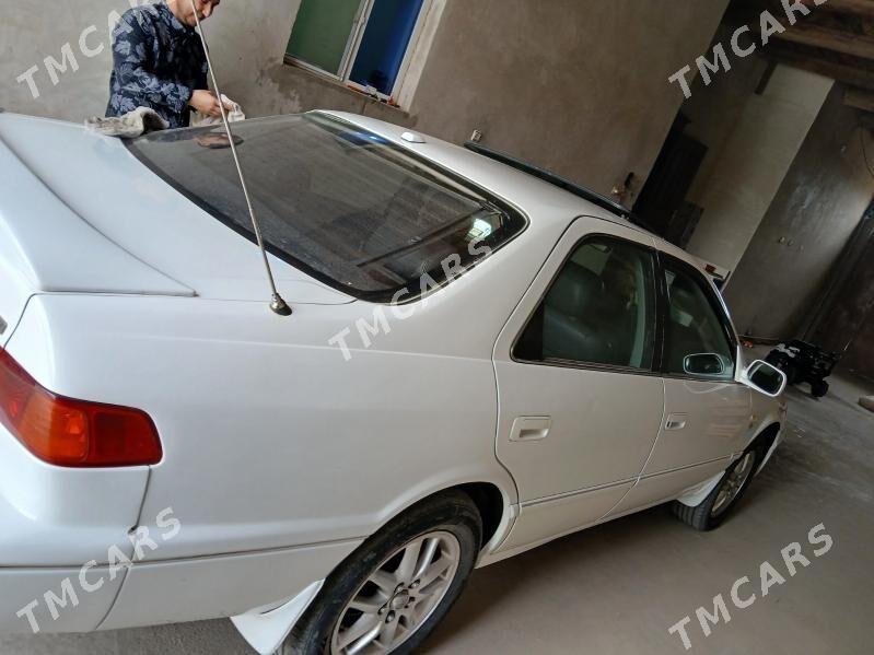 Toyota Camry 2001 - 132 000 TMT - Акдепе - img 9