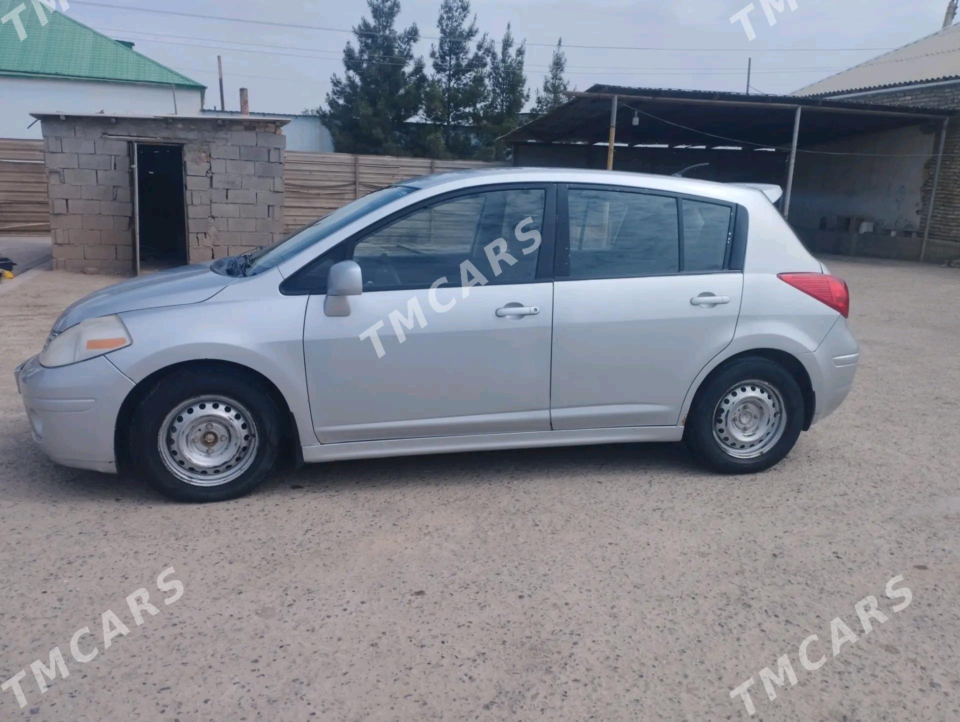 Nissan Versa 2011 - 90 000 TMT - Теджен - img 4