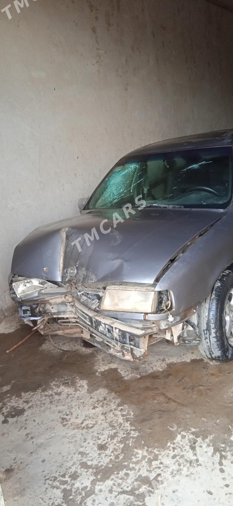 Opel Vectra 1990 - 12 000 TMT - Чарджоу - img 2