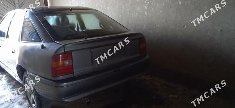 Opel Vectra 1990 - 12 000 TMT - Чарджоу - img 4