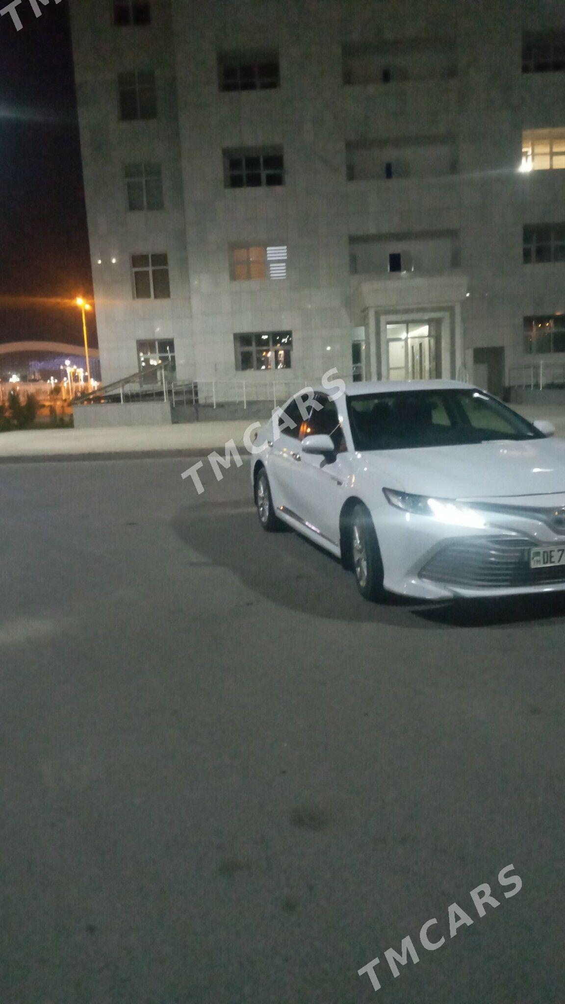 Toyota Camry 2019 - 268 000 TMT - Аркадаг - img 2