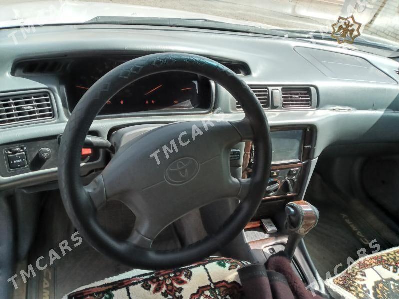 Toyota Camry 2000 - 128 000 TMT - Dänew - img 6