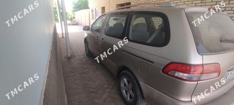 Toyota Sienna 2002 - 155 000 TMT - Байрамали - img 3