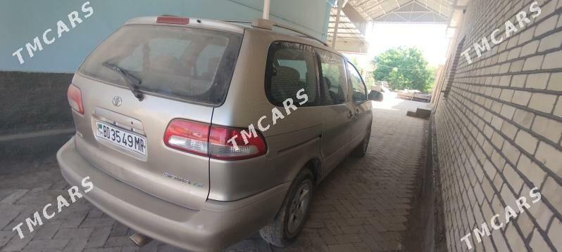 Toyota Sienna 2002 - 155 000 TMT - Байрамали - img 4