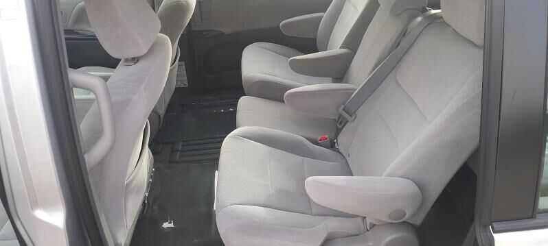 Toyota Sienna 2017 - 325 000 TMT - 8 мкр - img 5