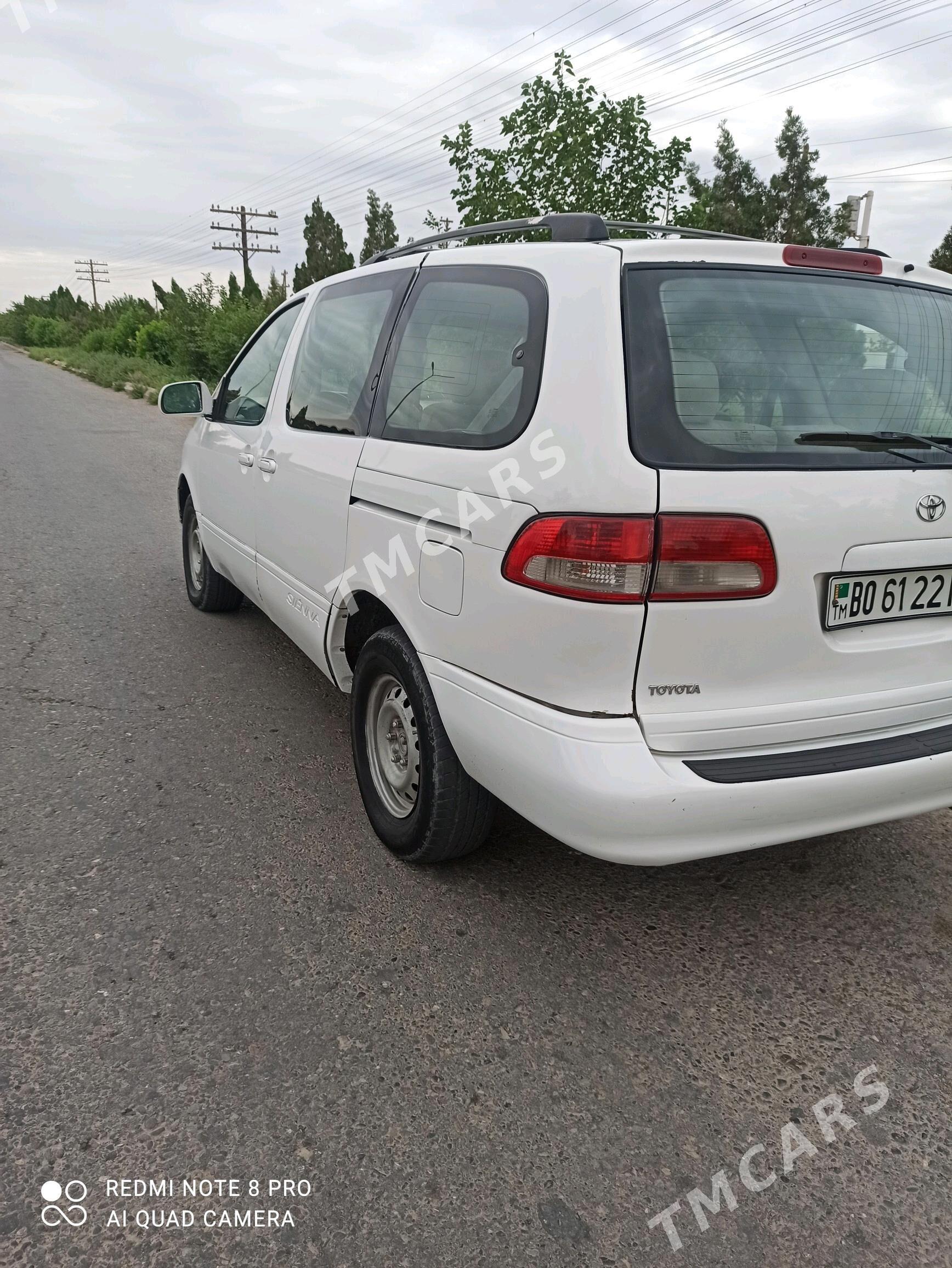 Toyota Sienna 2002 - 130 000 TMT - Baýramaly - img 5