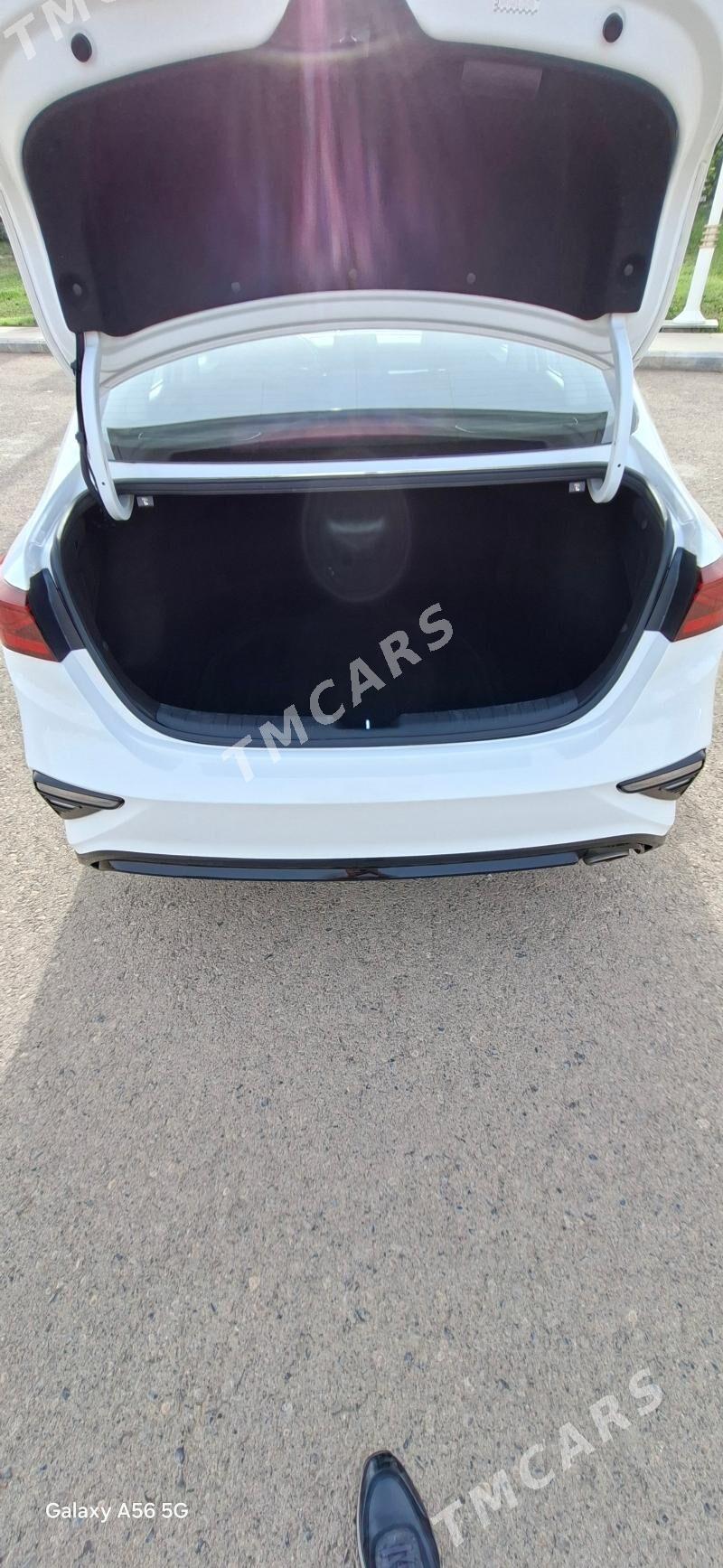Kia Forte 2020 - 233 000 TMT - Арзув - img 10