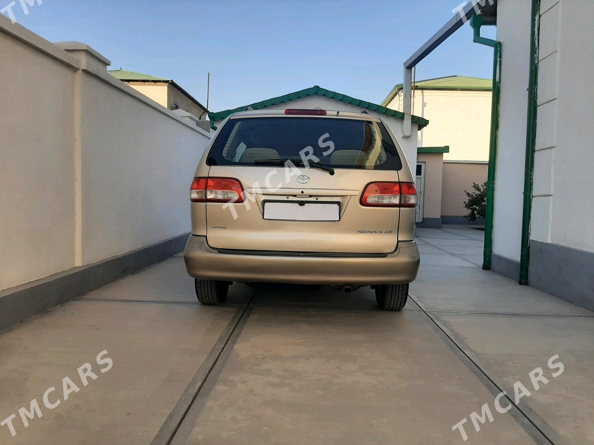 Toyota Sienna 2002 - 160 000 TMT - Daşoguz - img 10