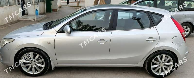 Hyundai I30 2011 - 110 000 TMT - 4 мкр - img 3