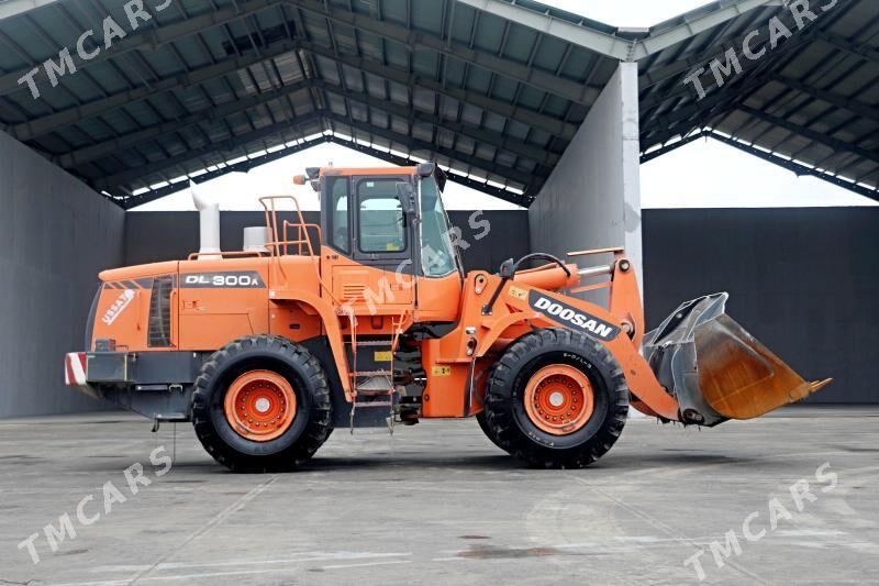 JCB 4CX ECO 2015 - 620 000 TMT - Ашхабад - img 2