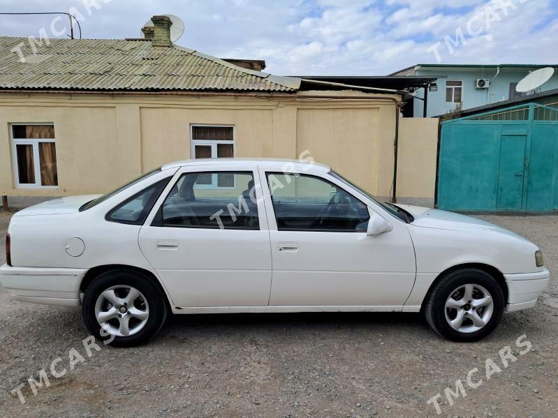 Opel Vectra 1991 - 42 000 TMT - Хитровка - img 3