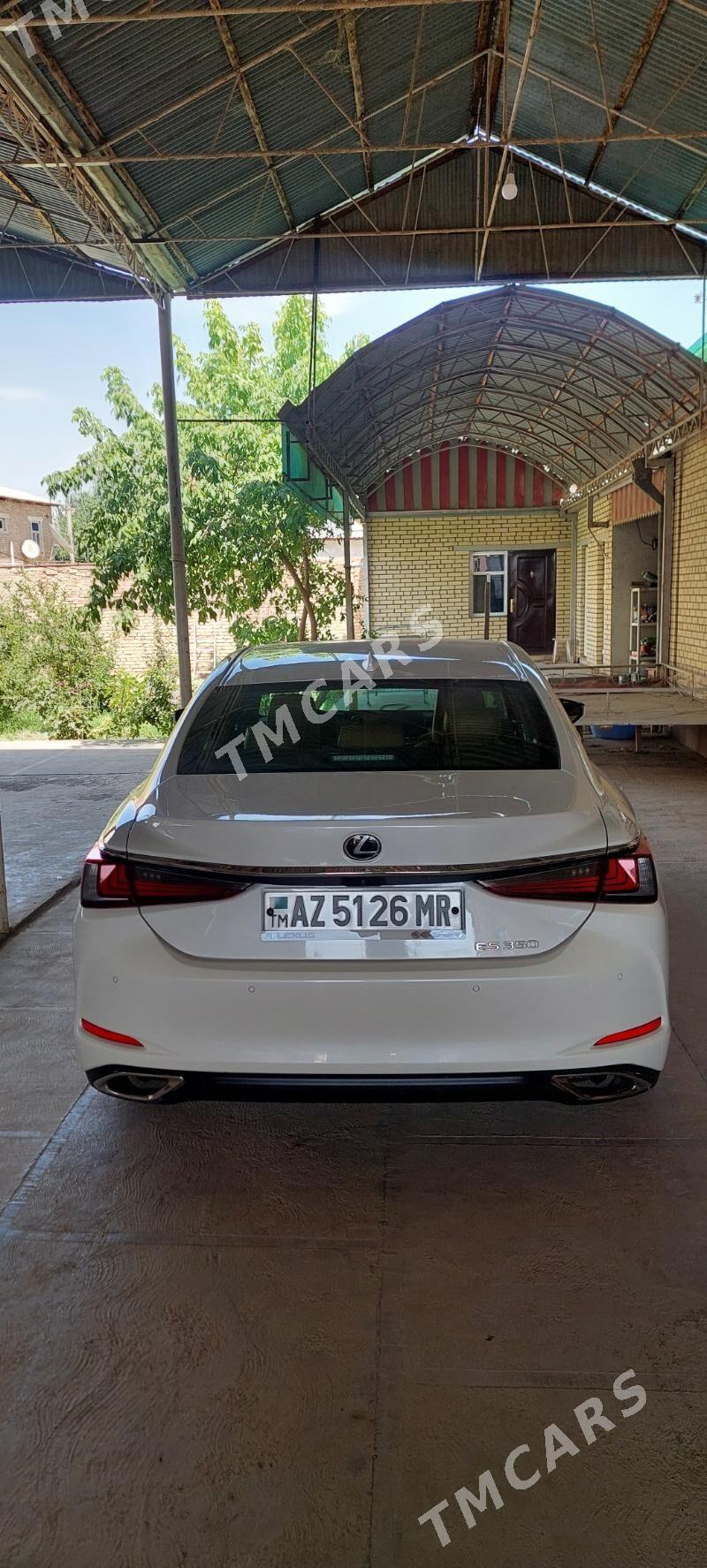 Lexus ES 350 2019 - 520 000 TMT - Байрамали - img 5