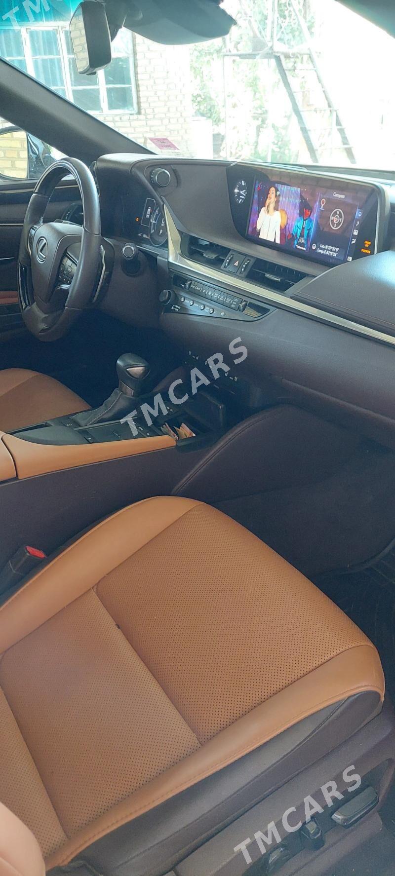 Lexus ES 350 2019 - 520 000 TMT - Байрамали - img 4