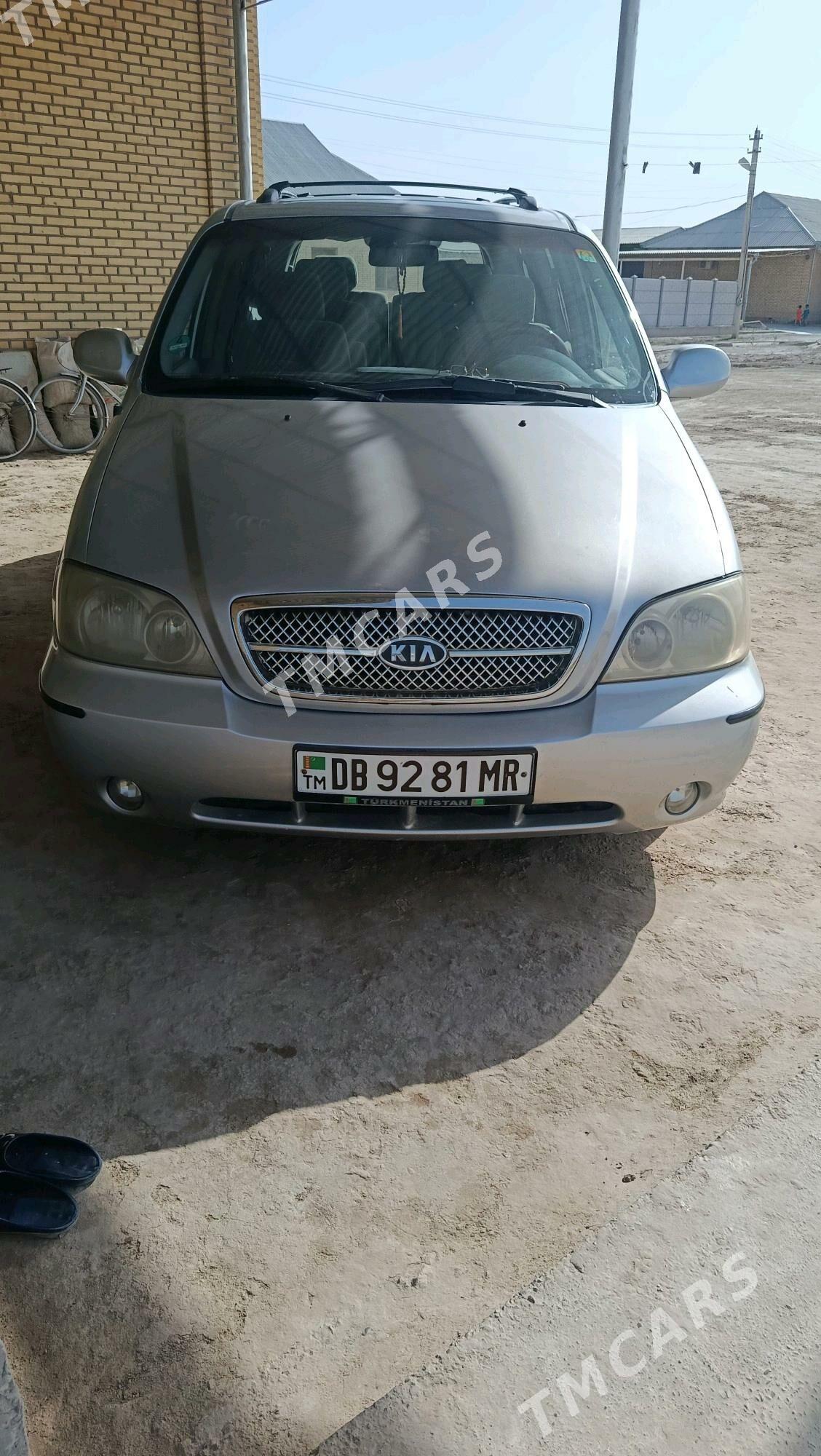 Kia Carnival 2003 - 80 000 TMT - Сакарчага - img 3