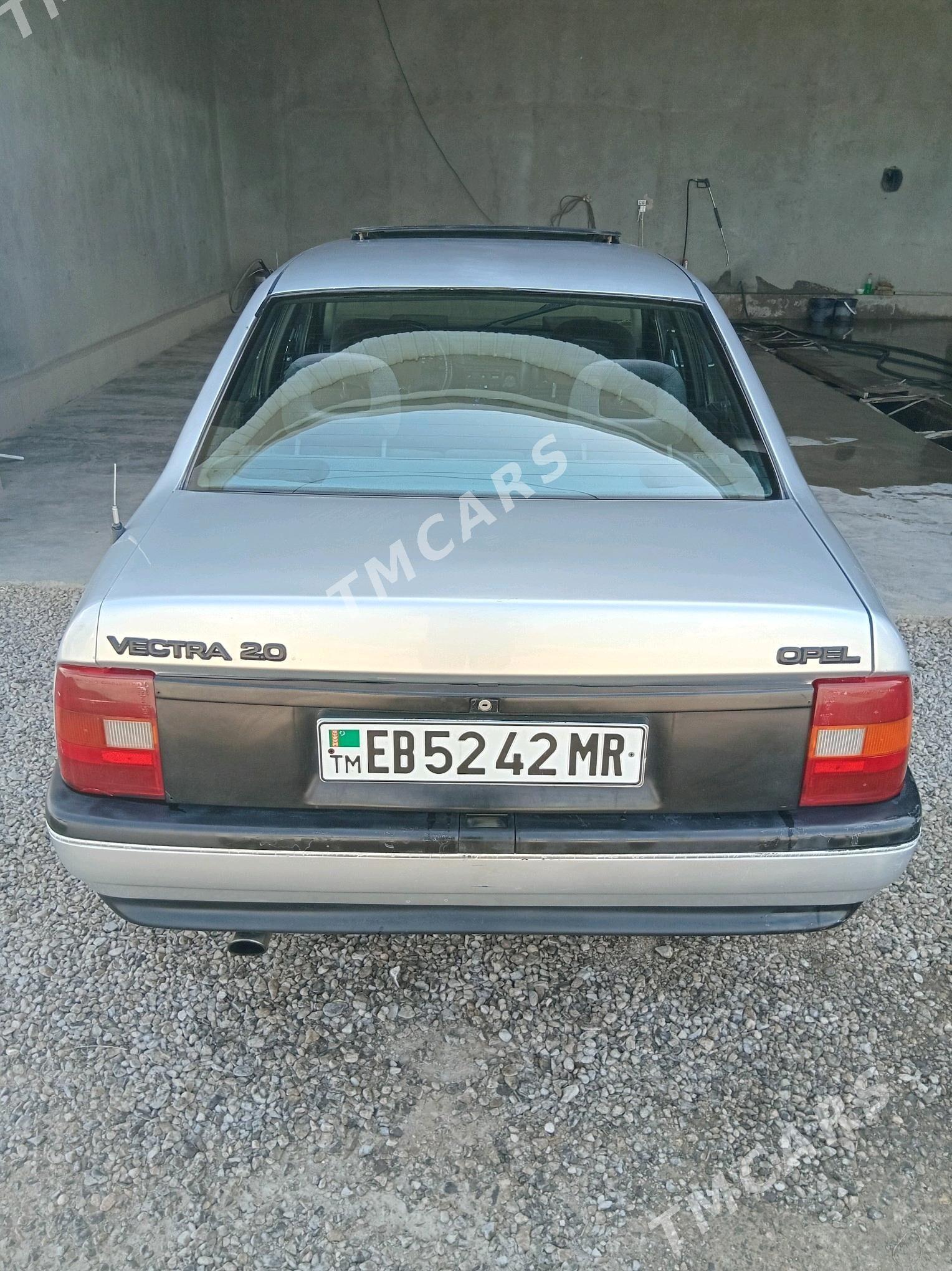 Opel Vectra 1989 - 40 000 TMT - Мургап - img 6