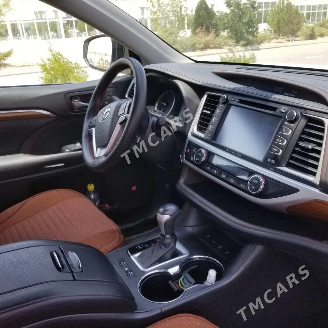 Toyota Highlander 2019 - 880 000 TMT - Дашогуз - img 2