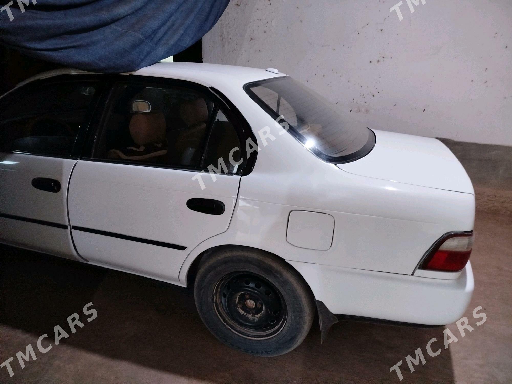 Toyota Corolla 1995 - 35 000 TMT - Halaç - img 4