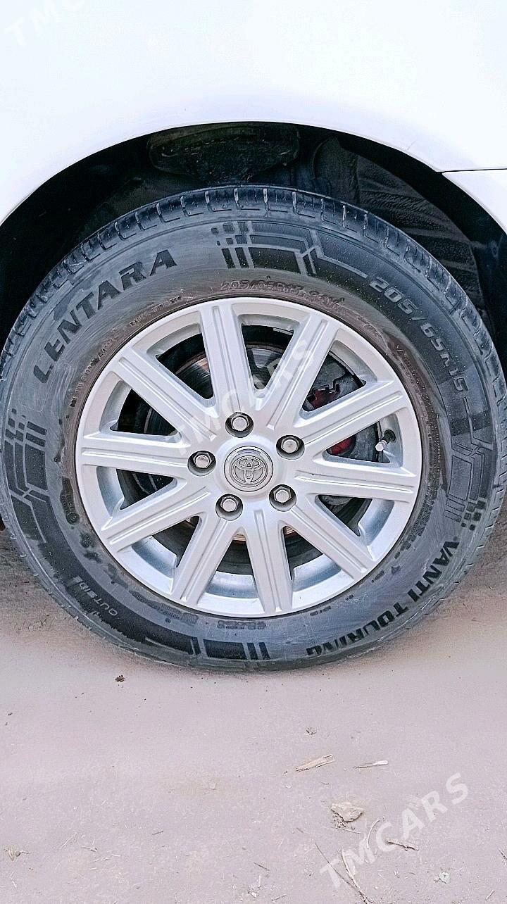 Toyota Camry 2005 - 150 000 TMT - Губадаг - img 4