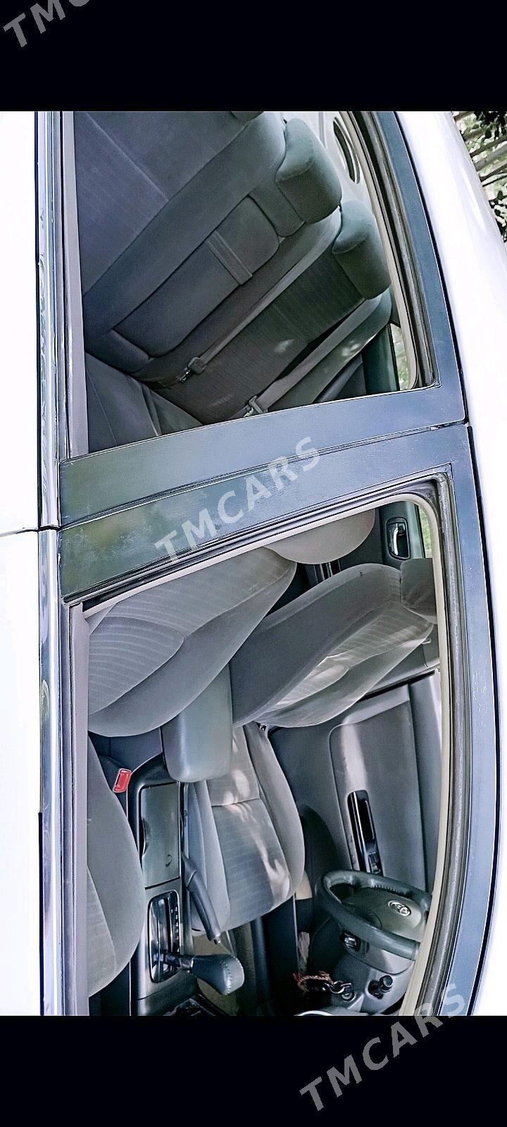 Toyota Camry 2005 - 150 000 TMT - Губадаг - img 2
