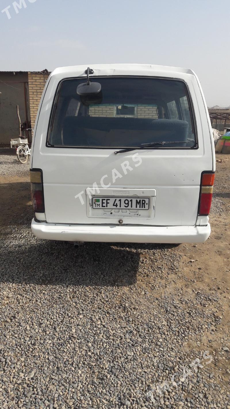 Toyota Hiace 1990 - 36 000 TMT - Sakarçäge - img 5