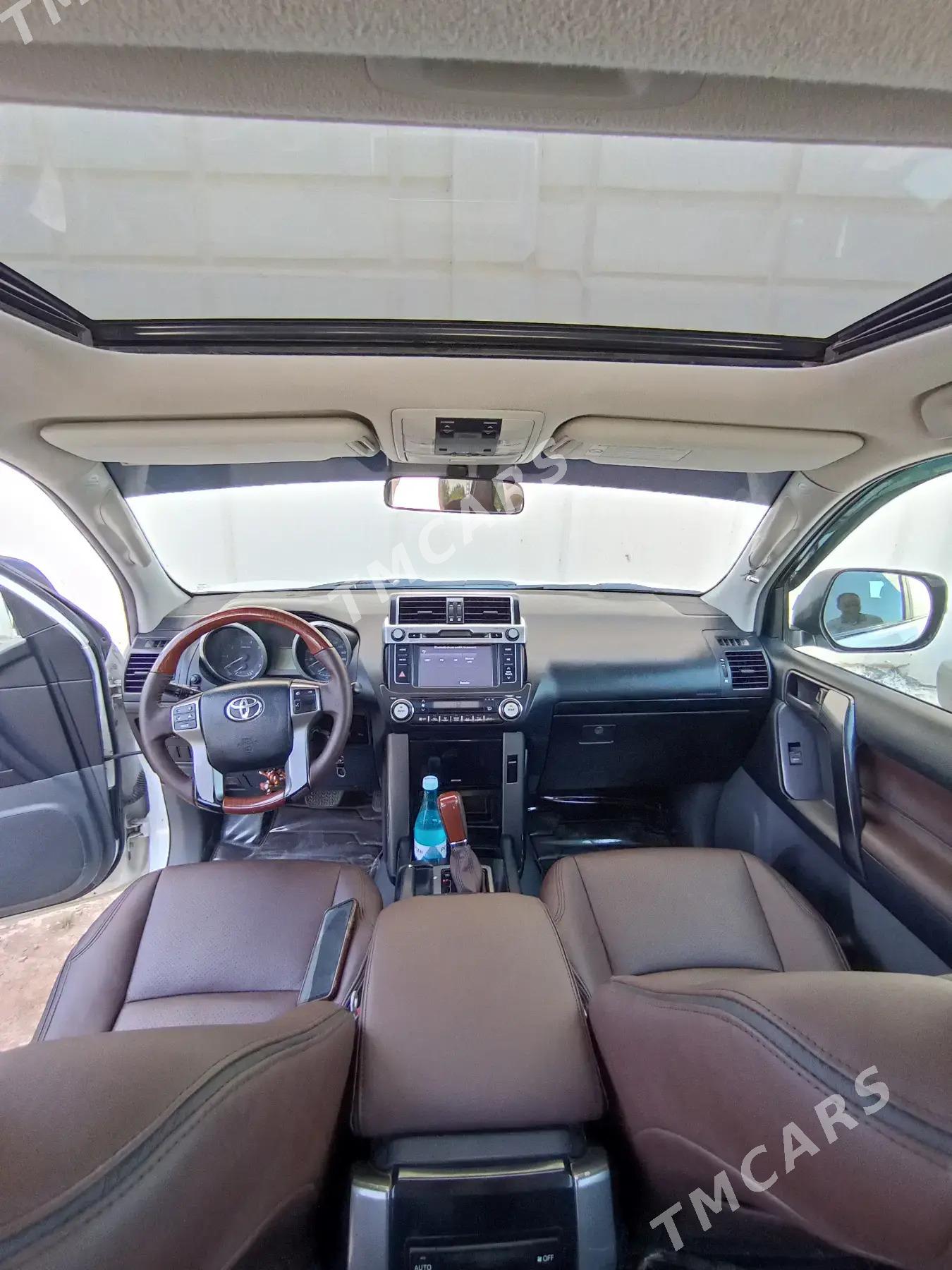 Toyota Land Cruiser Prado 2010 - 499 000 TMT - Çärjew - img 4