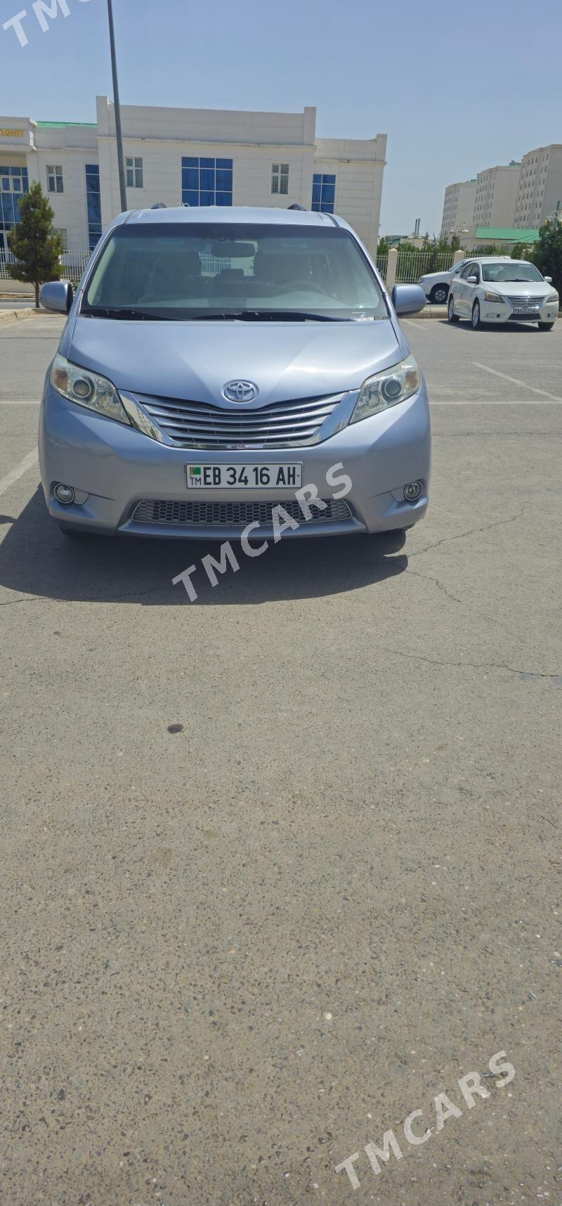 Toyota Sienna 2010 - 250 000 TMT - Parahat 8 - img 3