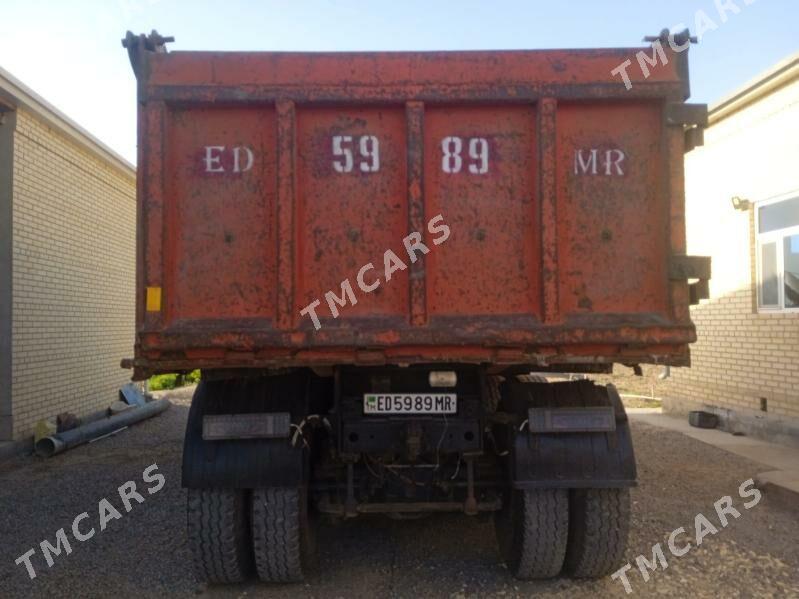 Kamaz 6520 2005 - 260 000 TMT - Мургап - img 5