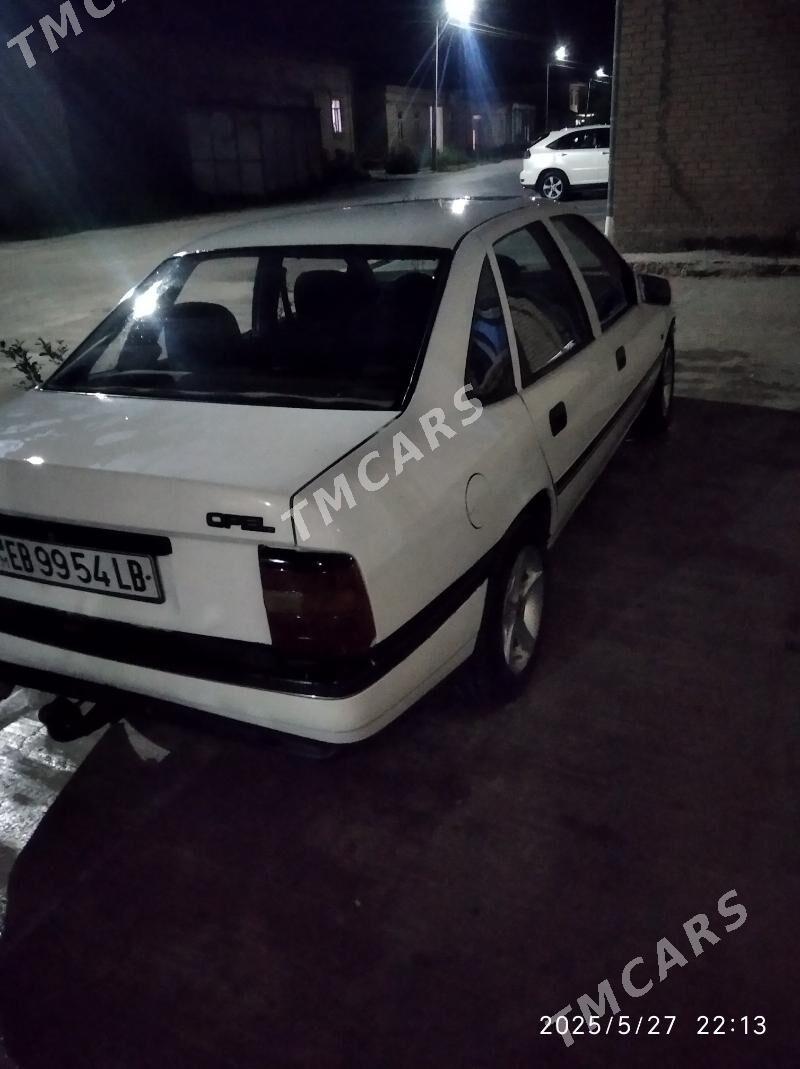 Opel Vectra 1991 - 27 000 TMT - Чарджоу - img 3