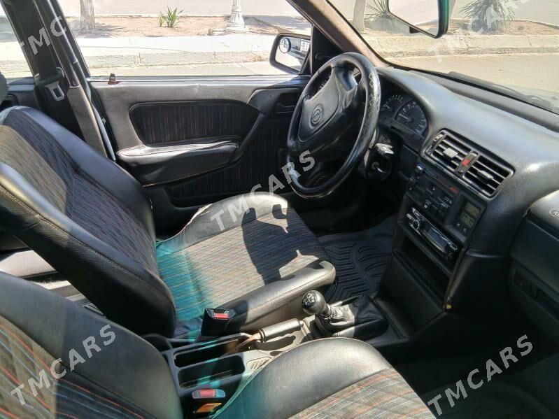 Opel Vectra 1994 - 44 000 TMT - Дянев - img 4