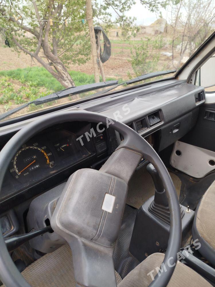 Toyota Hiace 1997 - 65 000 TMT - Огуз хан - img 4