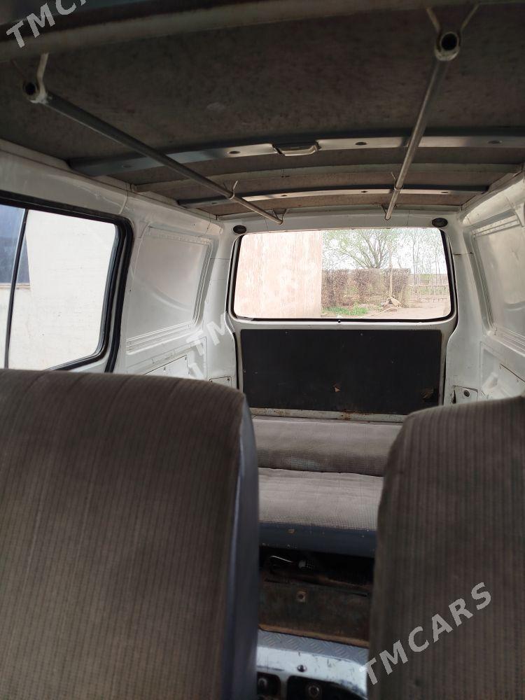 Toyota Hiace 1997 - 65 000 TMT - Огуз хан - img 5