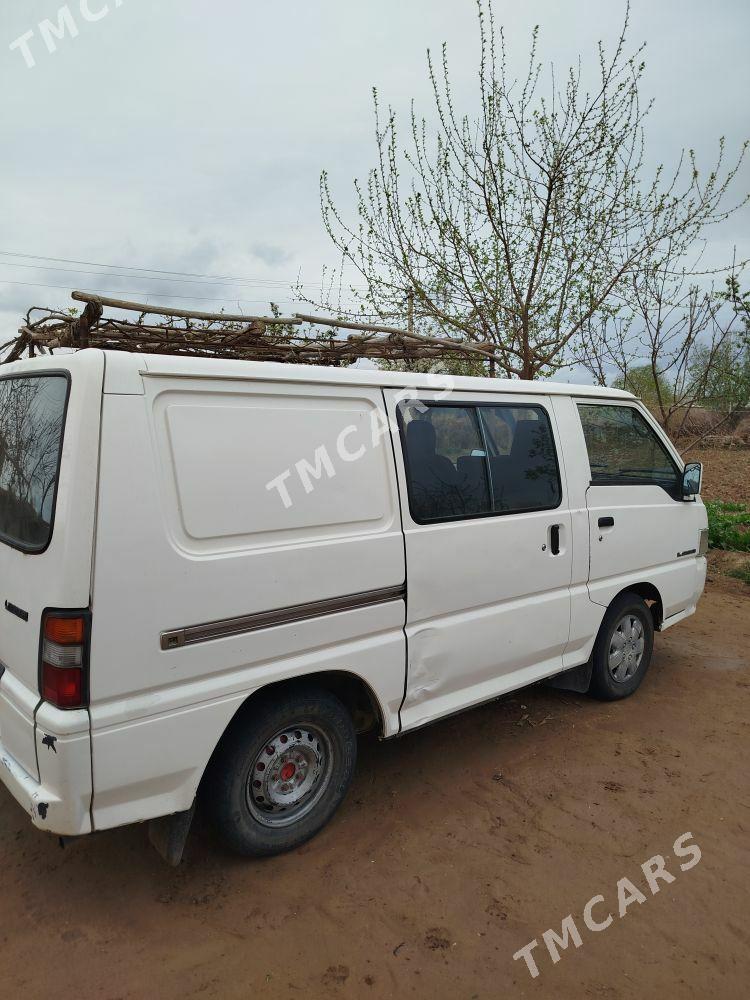 Toyota Hiace 1997 - 65 000 TMT - Огуз хан - img 3