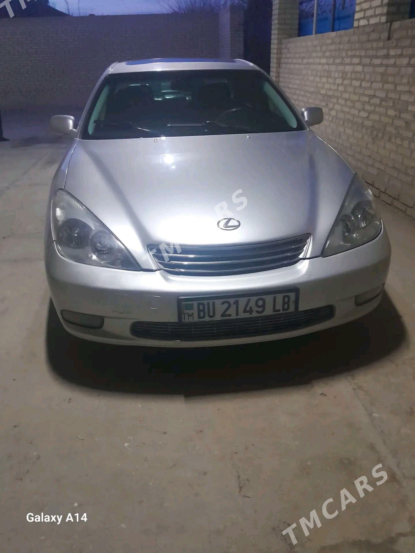 Lexus ES 300 2002 - 180 000 TMT - Халач - img 2