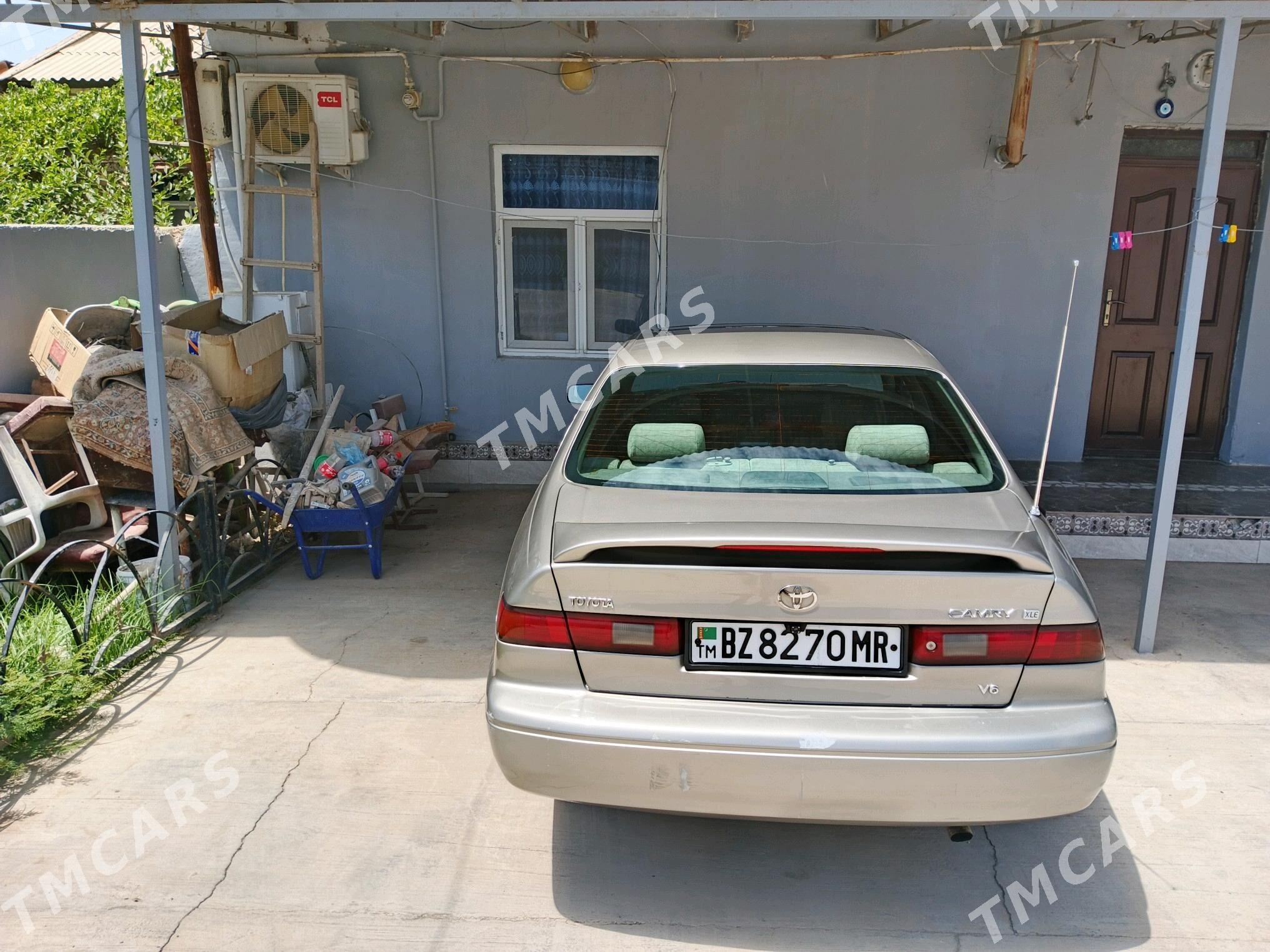 Toyota Camry 1998 - 135 000 TMT - Байрамали - img 4