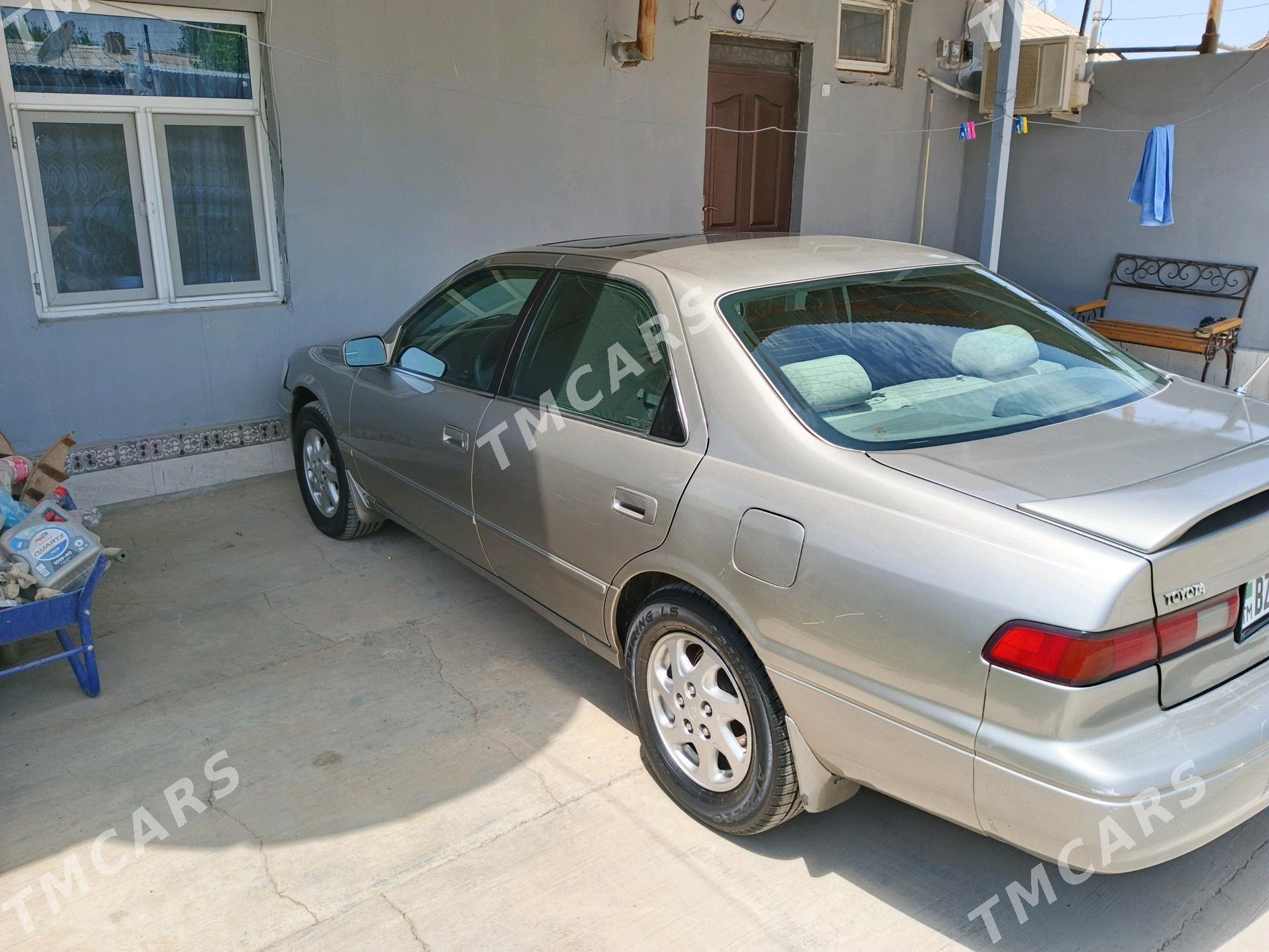 Toyota Camry 1998 - 135 000 TMT - Байрамали - img 5