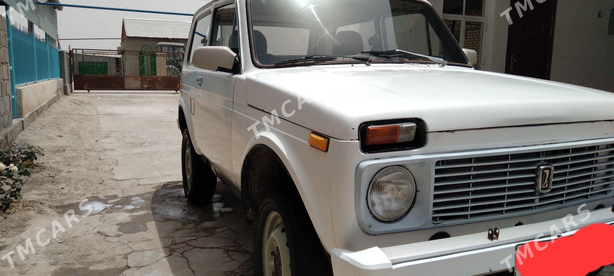 Lada Niva 1980 - 33 000 TMT - Ак-Бугдайский этрап - img 3