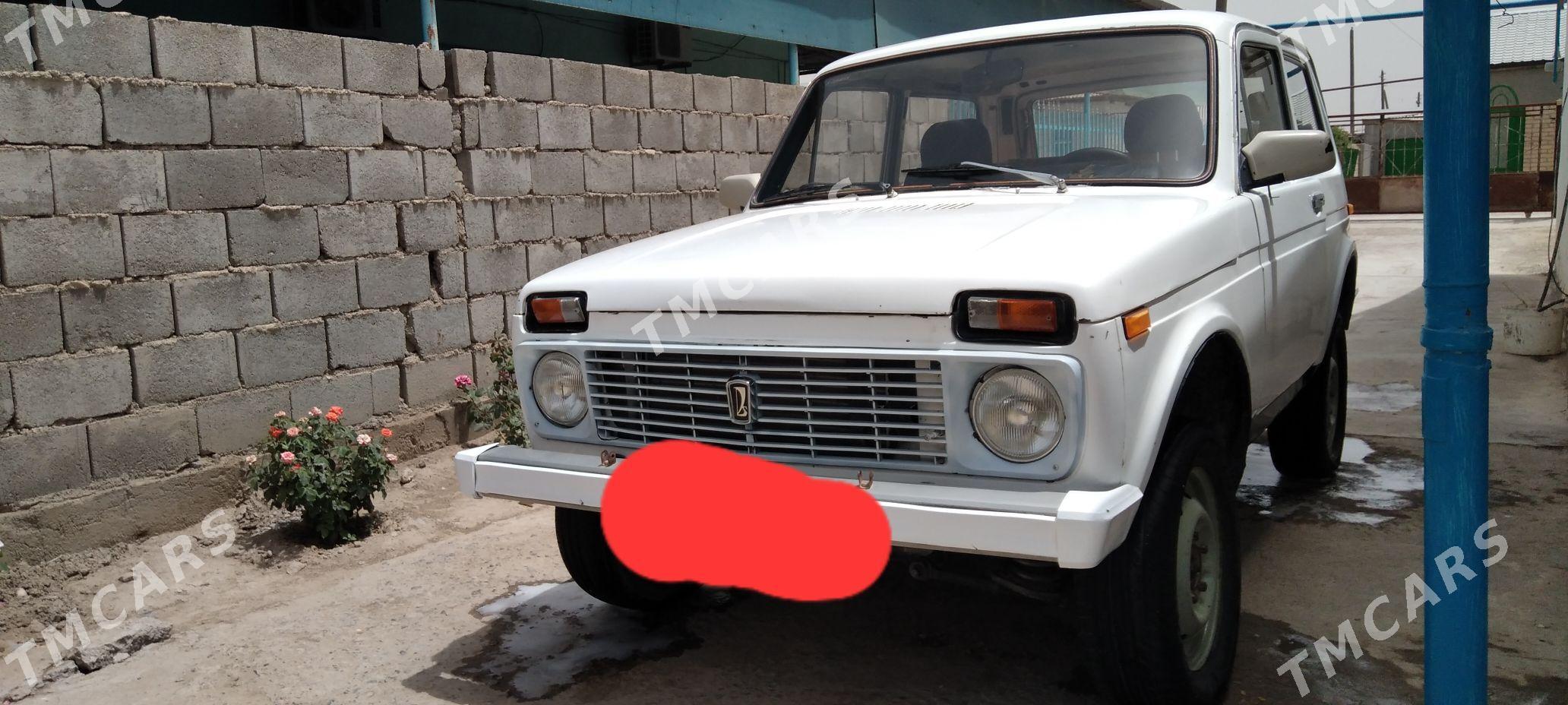 Lada Niva 1980 - 33 000 TMT - Ак-Бугдайский этрап - img 4