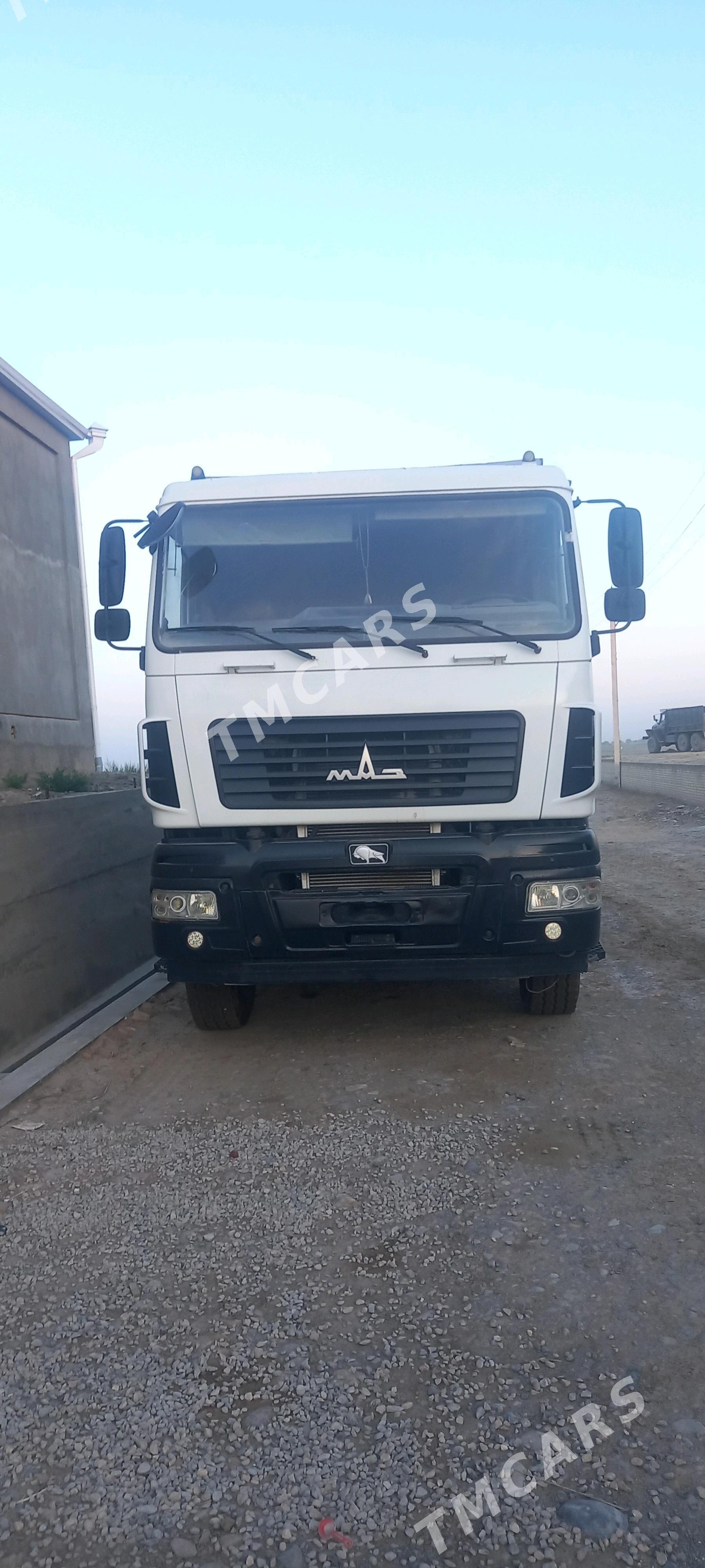 Maz Samosval 2014 - 500 000 TMT - Сакарчага - img 2