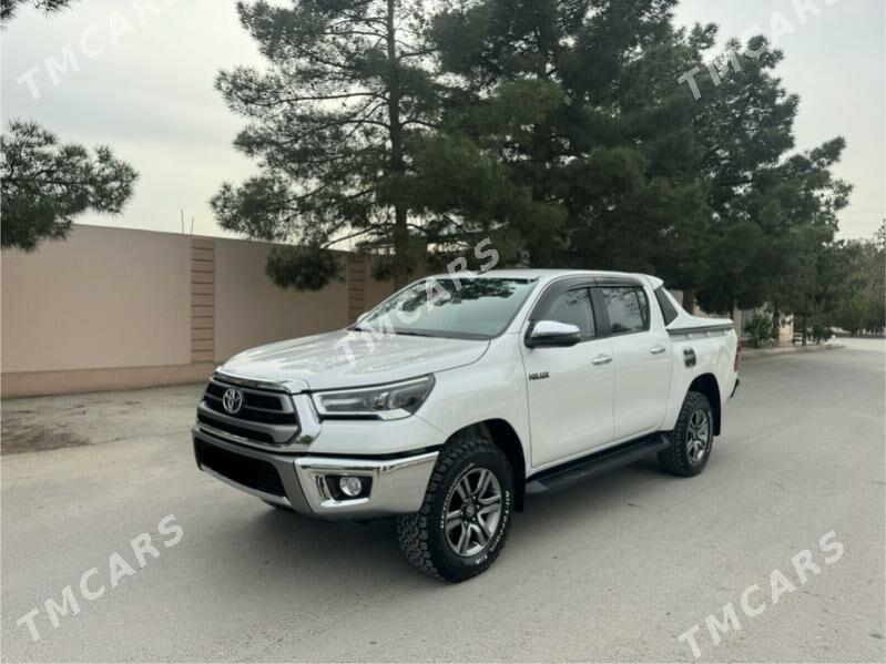 Toyota Hilux 2023 - 615 000 TMT - Aşgabat - img 5
