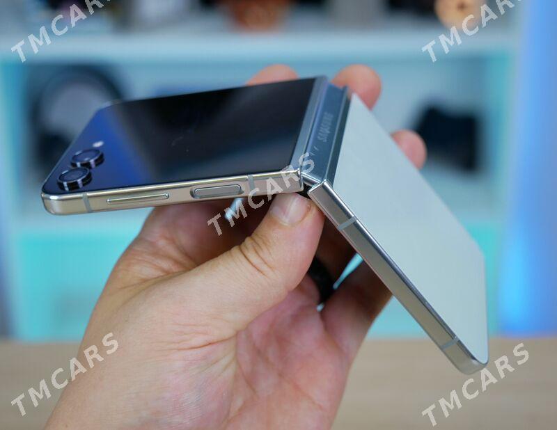 Samsung z flip 5 8/256gb - Garaşsyzlygyň 15 ýyllygy Söwda Merkezi - img 2