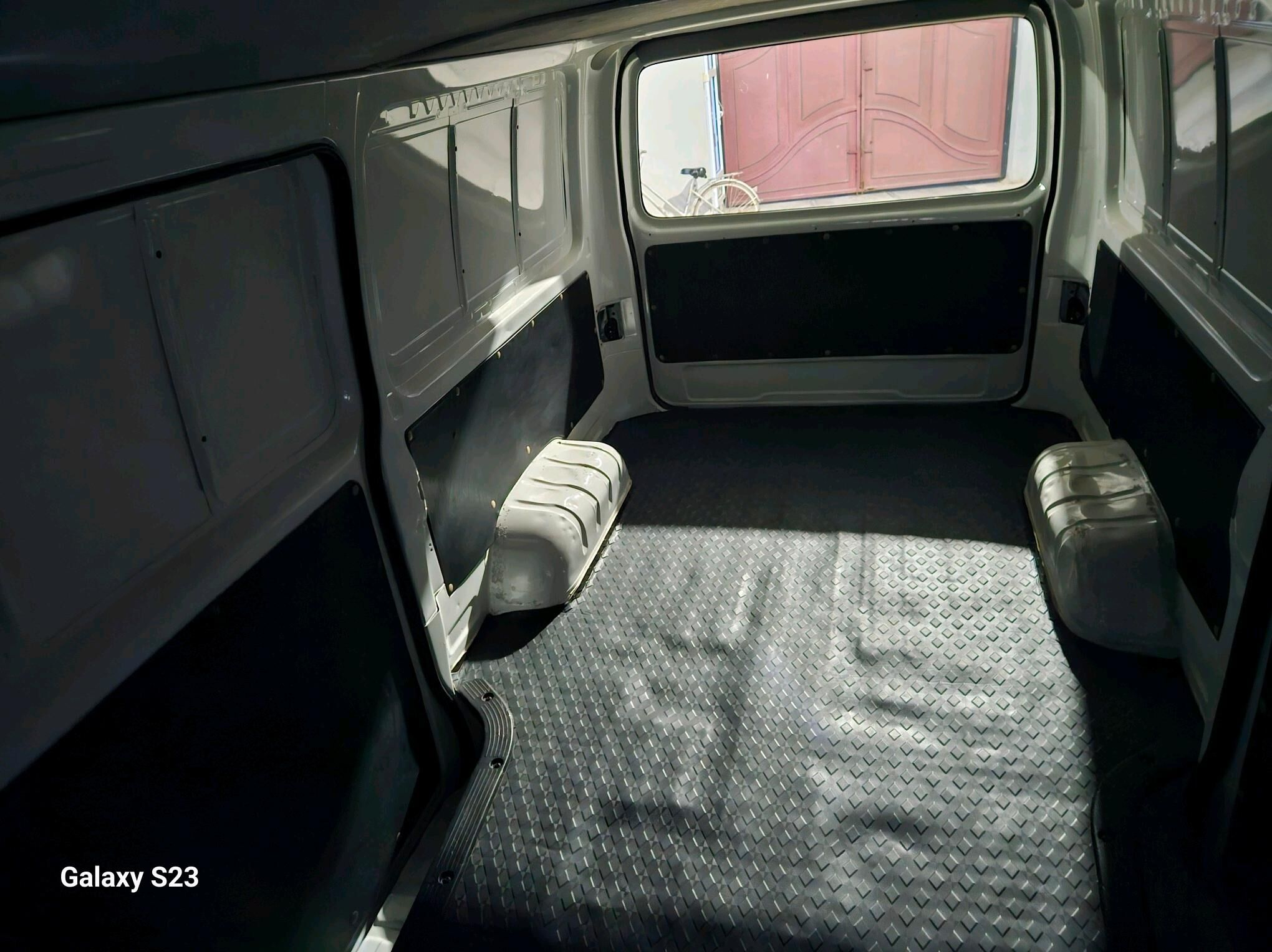 Toyota Hiace 2010 - 275 000 TMT - Мары - img 2