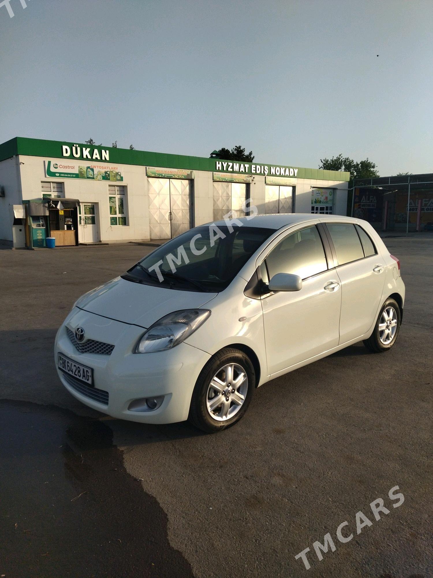 Toyota Yaris 2010 - 125 000 TMT - Ашхабад - img 2