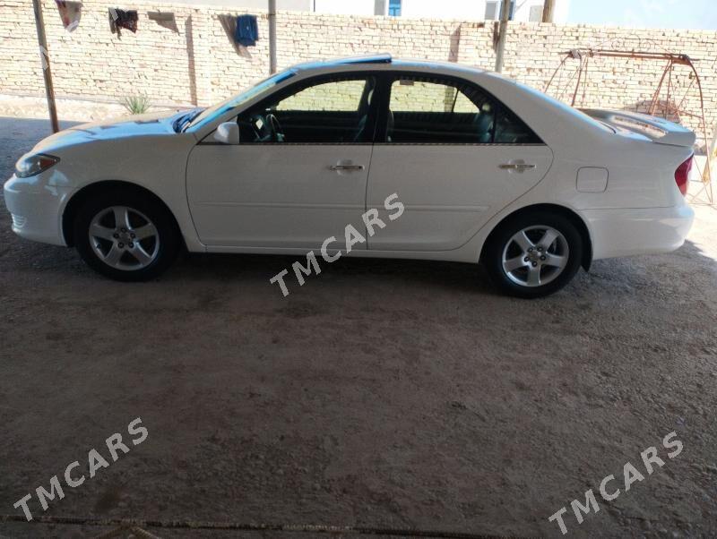 Toyota Camry 2002 - 200 000 TMT - Ёлётен - img 2