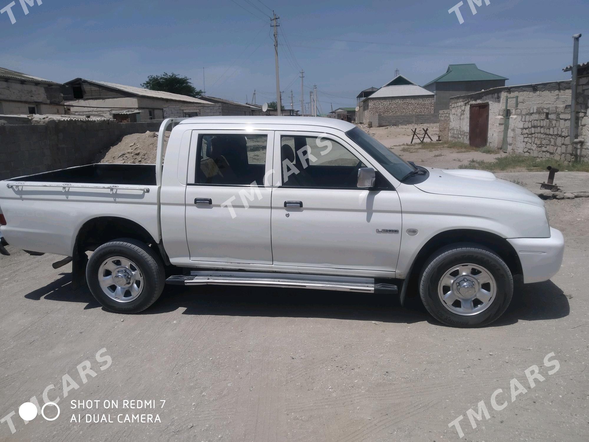Mitsubishi L200 2004 - 70 000 TMT - Türkmenbaşy - img 2