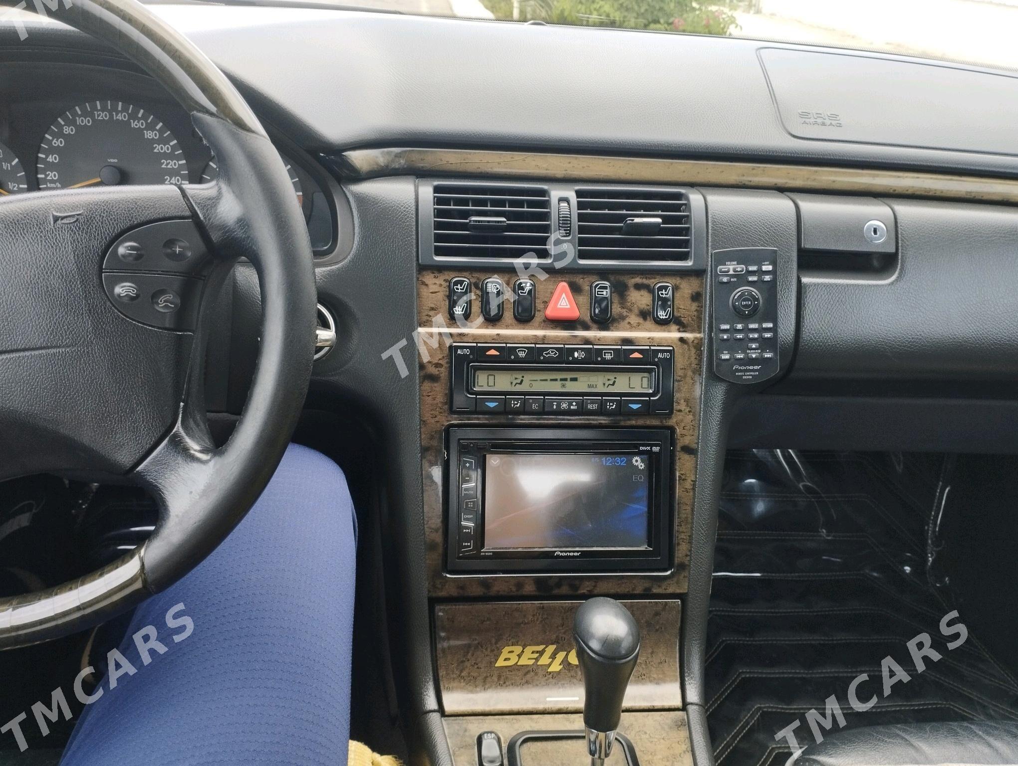 Mercedes-Benz E320 2001 - 125 000 TMT - Balkanabat - img 9