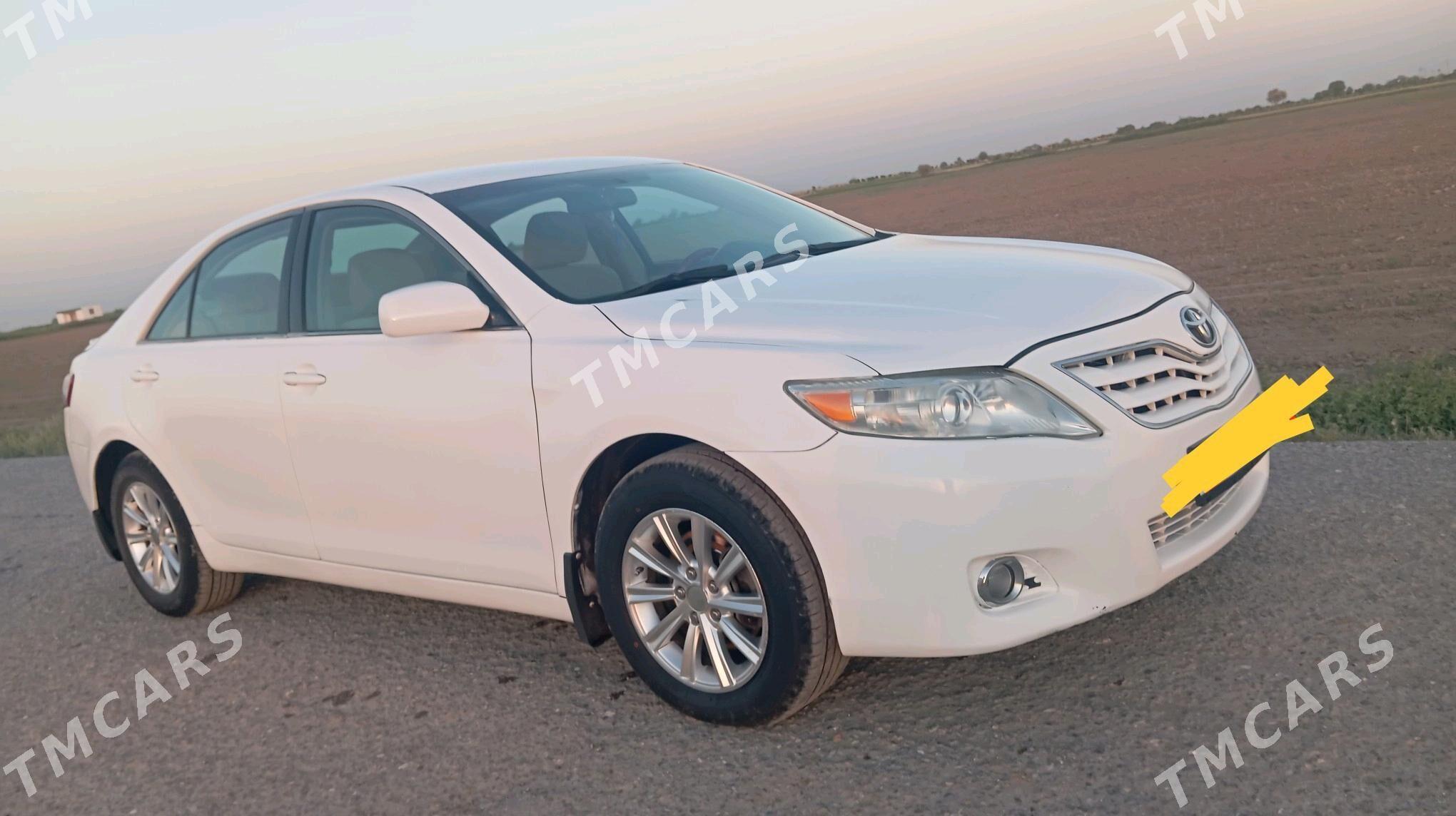 Toyota Camry 2010 - 150 000 TMT - Саят - img 3