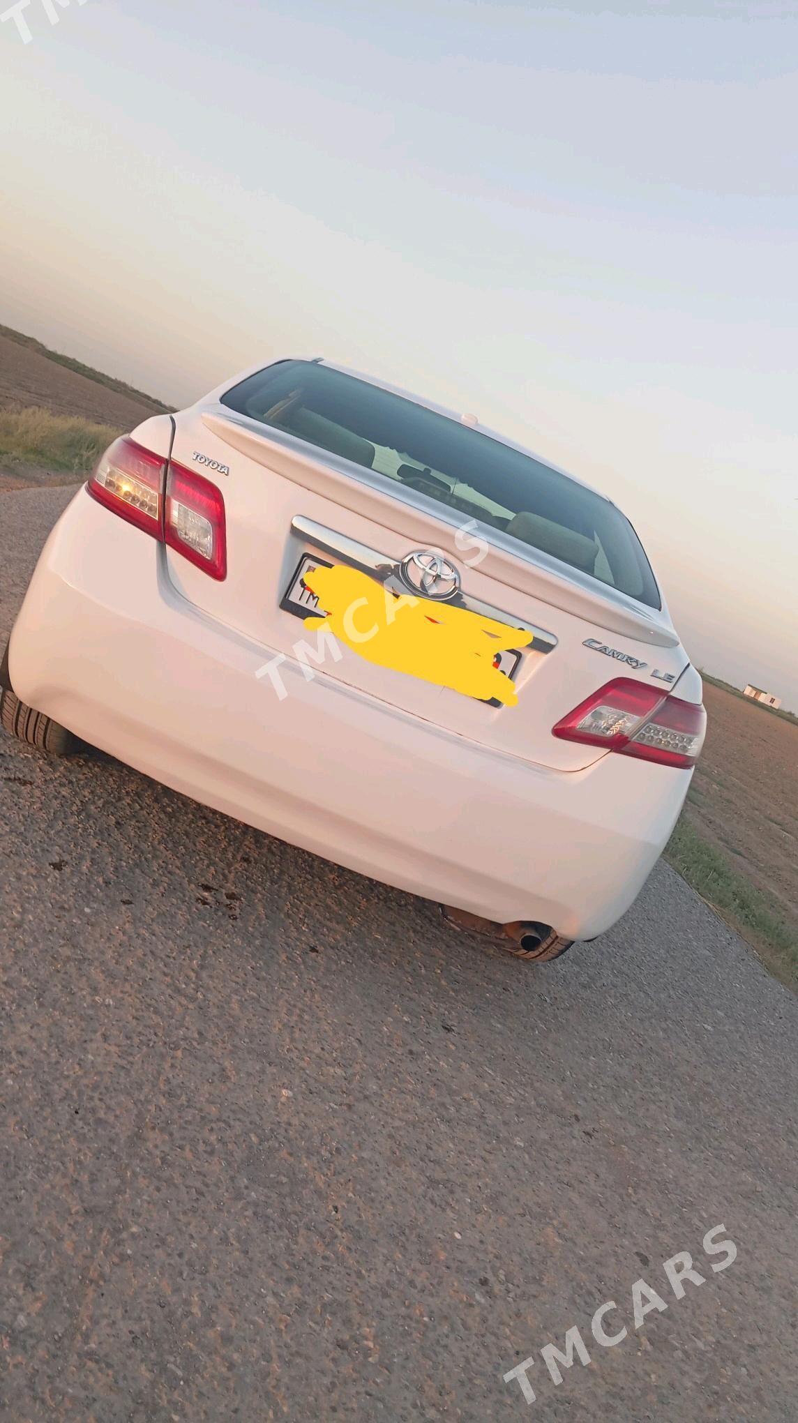 Toyota Camry 2010 - 150 000 TMT - Саят - img 4