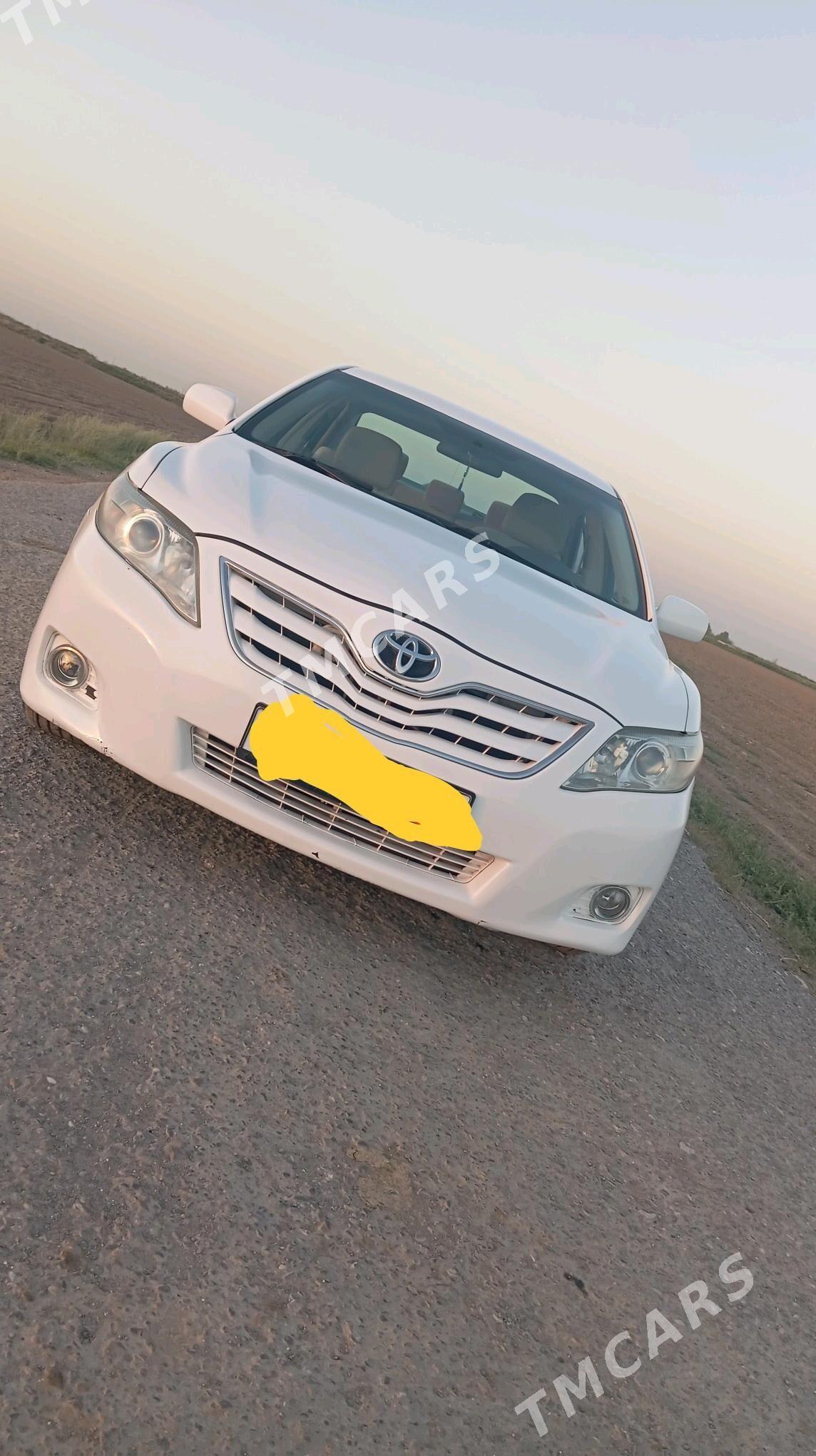 Toyota Camry 2010 - 150 000 TMT - Саят - img 5