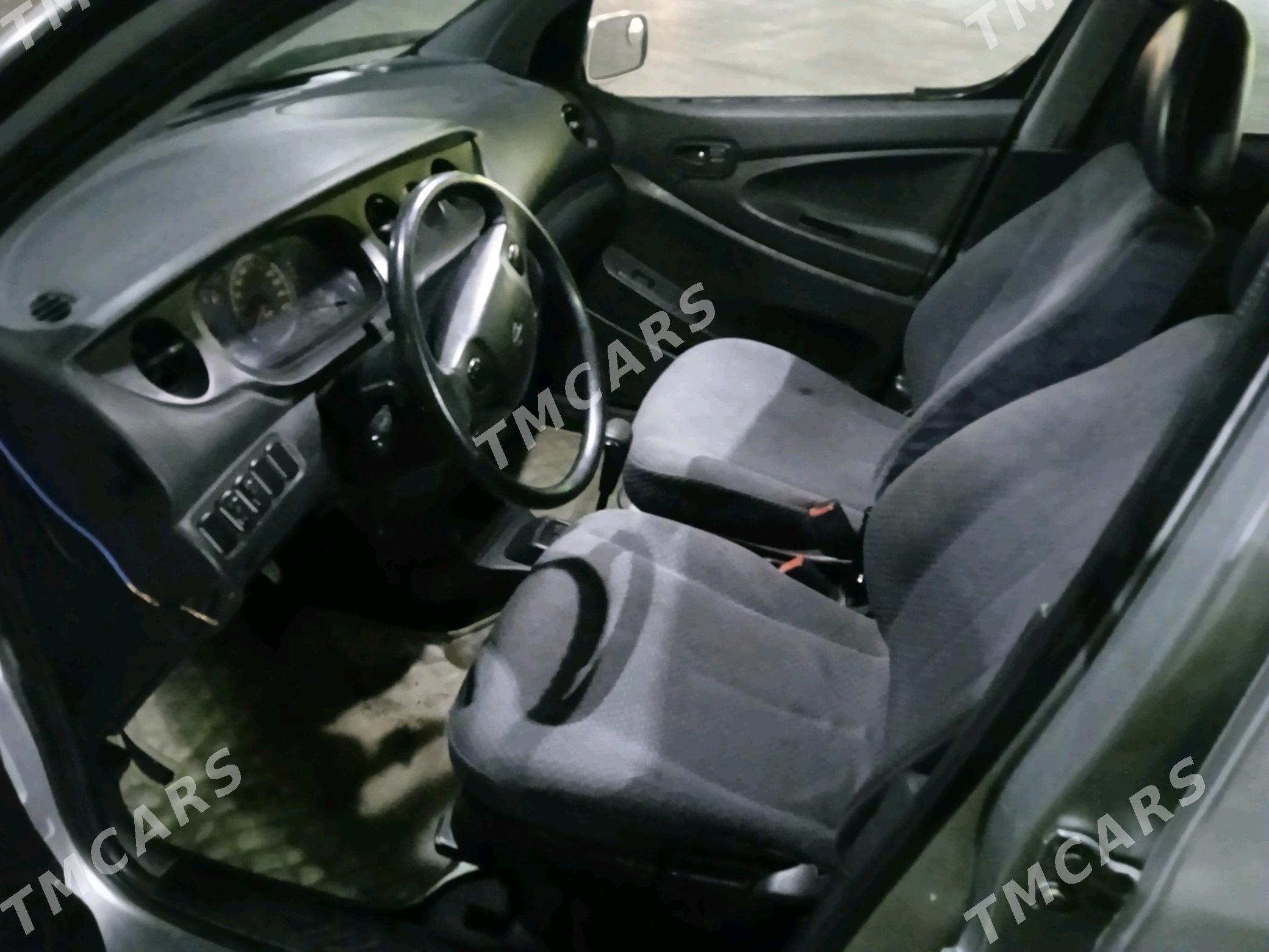 Daihatsu Terios 2003 - 35 000 TMT - Улица Ататурка - img 2